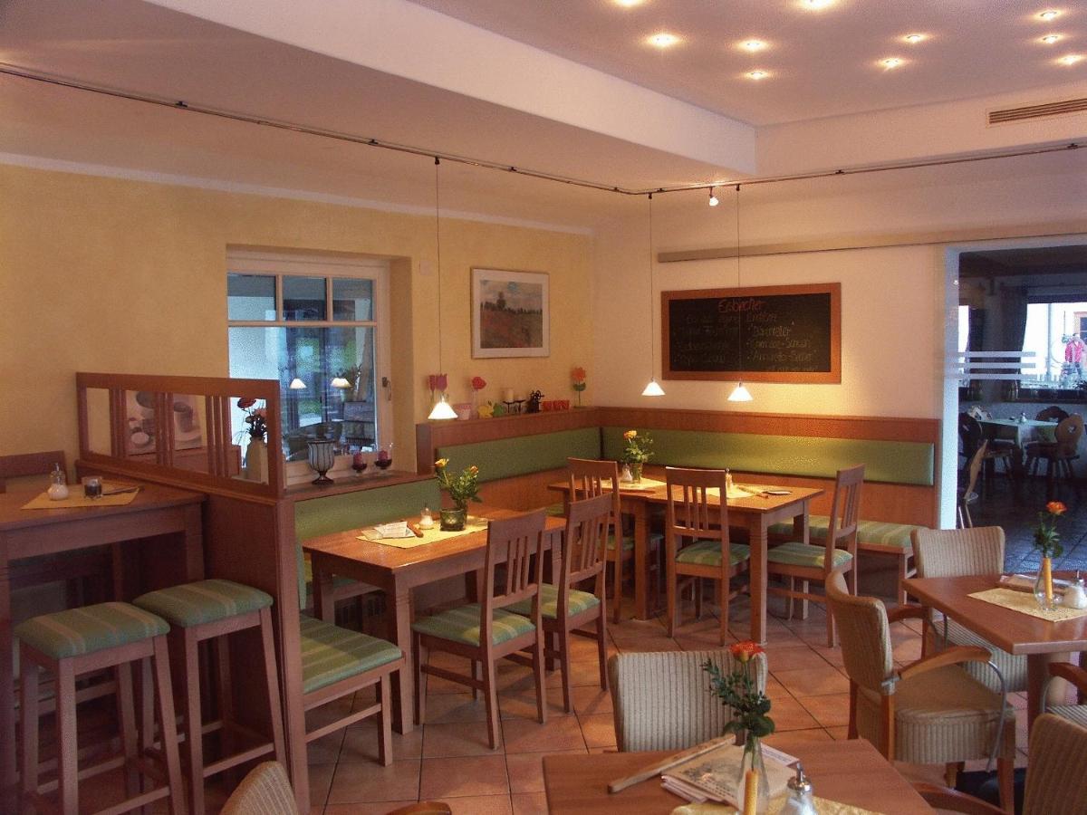 Gaestehaus Alpin - Inkl. Chiemgau-Karte Bergen  Luaran gambar