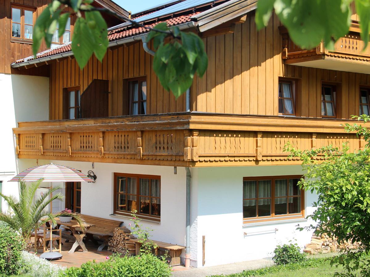 Gaestehaus Alpin - Inkl. Chiemgau-Karte Bergen  Luaran gambar
